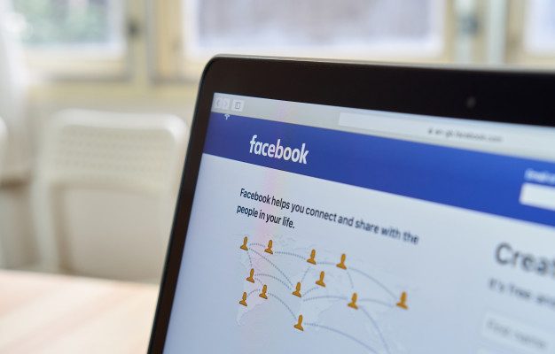 how to add free ads on facebook