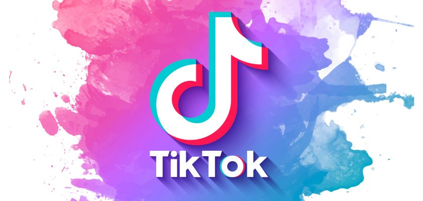 how to use the green screen video on tiktok